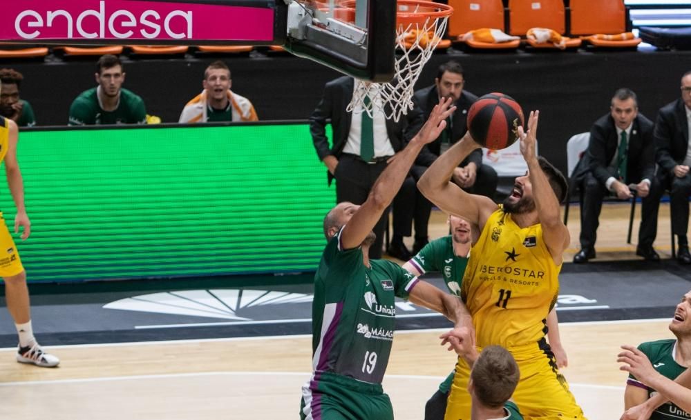 Partido entre el Iberostar y el Unicaja en la fase final de la Liga ACB.