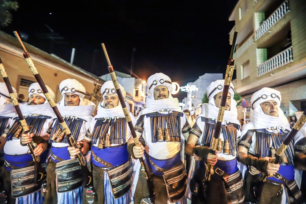 Espectacular entrada de Mora de las fiestas de Almoradí 2019