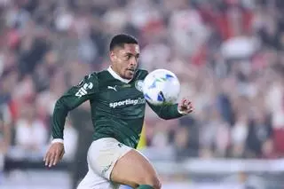 Vitor Roque podría ser sancionado con 10 partidos por una polémica publicación homófoba