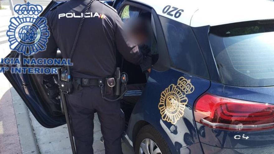 Detenidas en Elche tres personas por hurtos en distintos comercios