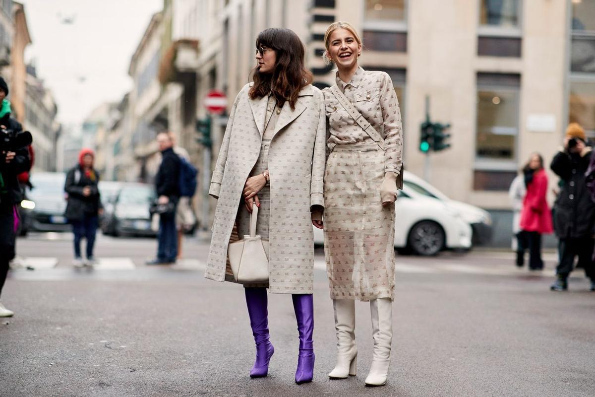 'Twinning' con el mismo estampado en el 'street style' de Milán