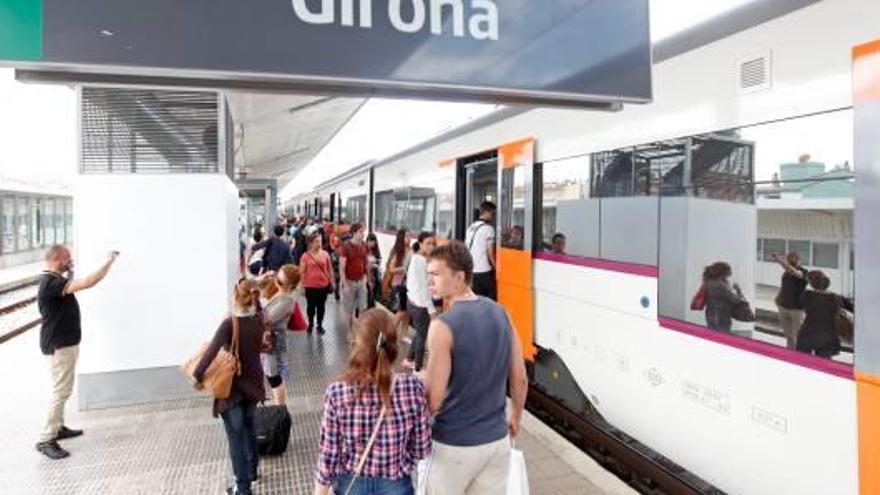 Les andanes de l&#039;estació de Girona estaran sis mesos en obres.