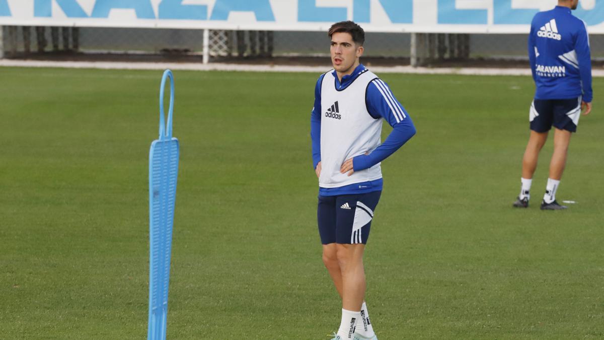 Larrazabal, en un entrenamiento del Real Zaragoza.