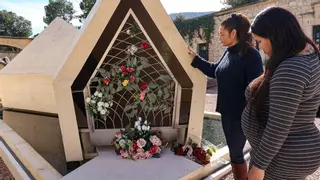 Camilo Sesto aguarda su último viaje en Alcoy cinco meses después