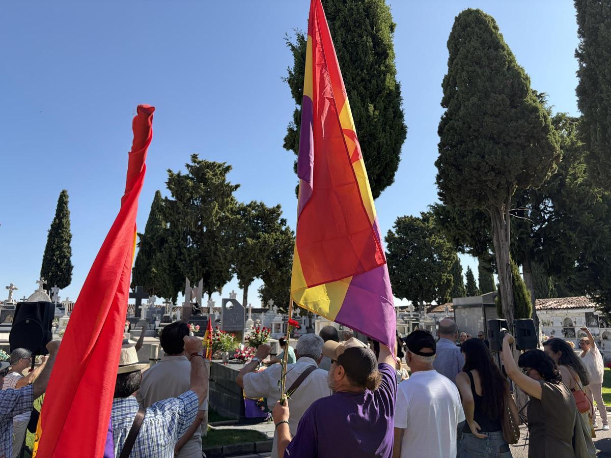 Enuentro en memoria de las víctimas del régimen franquista en Mérida.
