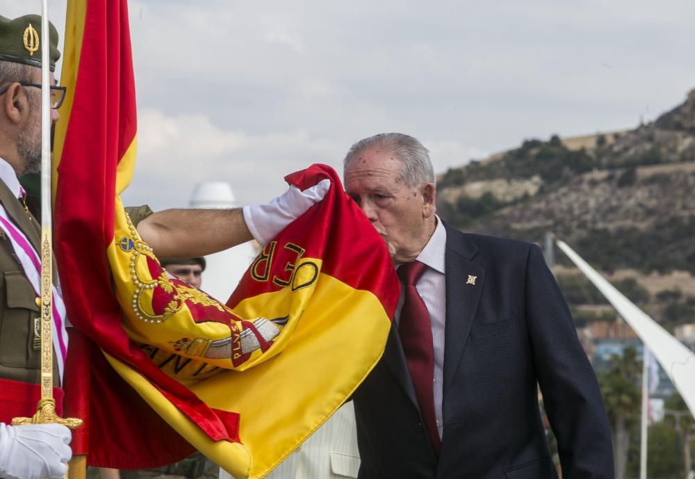 600 personas juran bandera en Alicante