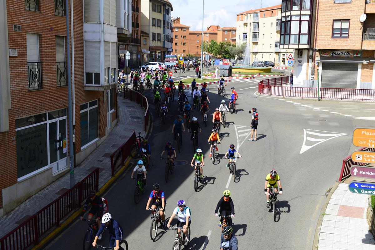 GALERÍA | La fiesta de las dos ruedas en Benavente GALERÍA | La fiesta de las dos ruedas en Benavente