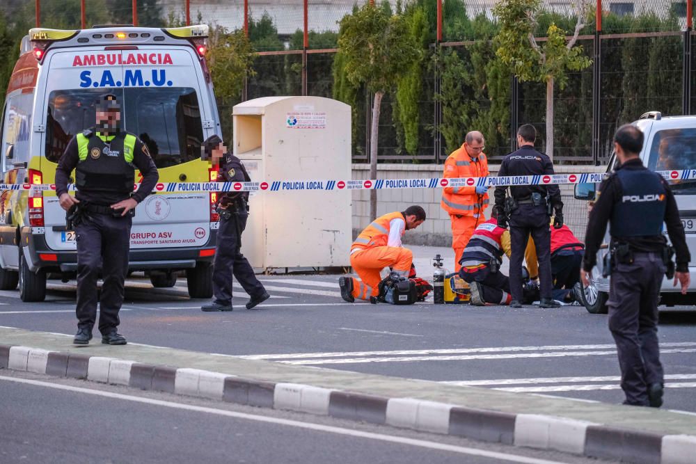 Un hombre dispara 5 veces a su pareja delante de su hijo en un colegio de Elda y se suicida