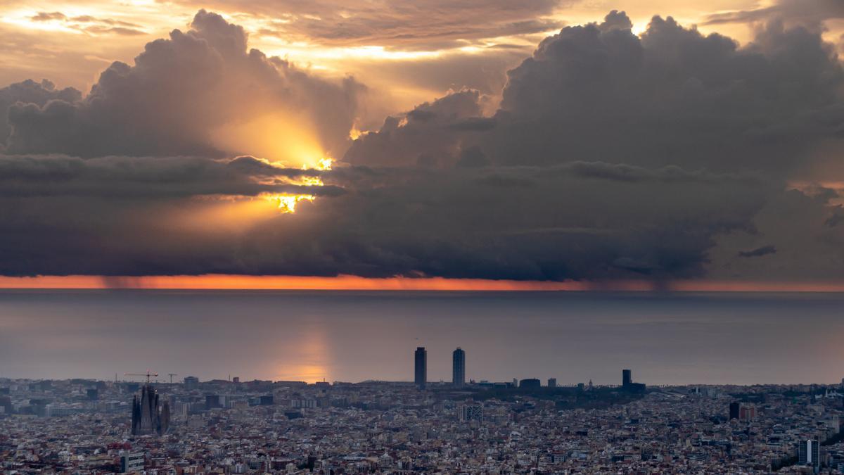 Puesta de sol en Barcelona