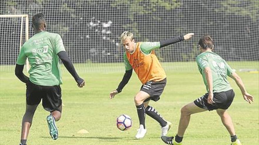 El Almería tira de su afición y el Córdoba echa mano del juvenil