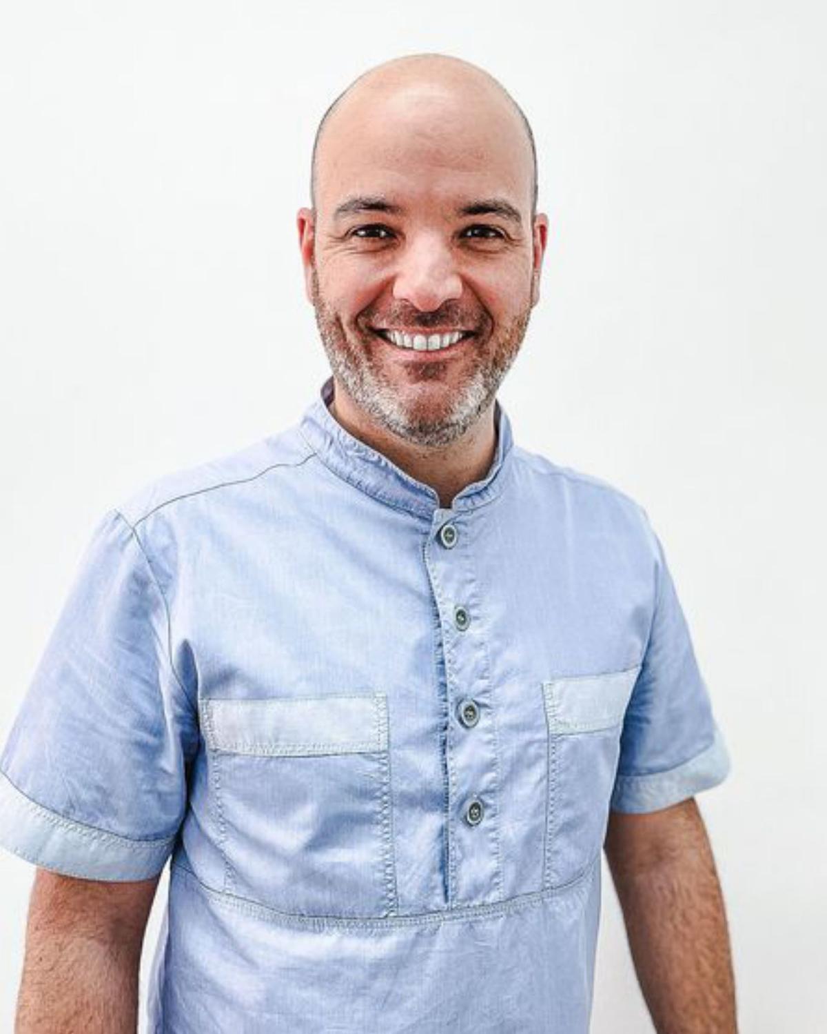 Alejandro Castaño Aguilar
Cirugía oral y regeneración ósea.