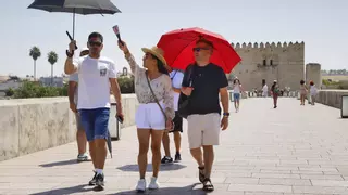 Fuente Palmera alcanza los 43 grados y la capital registra 42,6 a la espera de un domingo con un nuevo aviso rojo por altas temperaturas