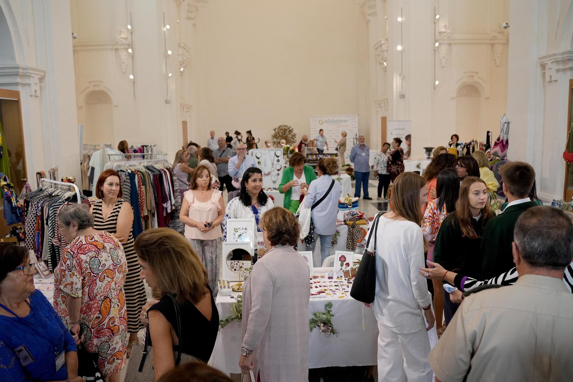 Inauguración del Mercadillo Solidario "por el Alzheimer"