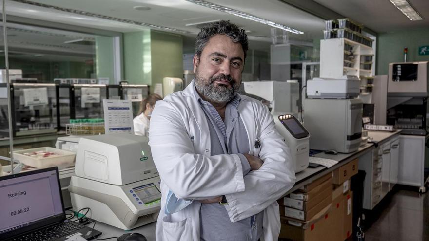 Antoni Oliver, jefe de Microbiología de Son Espases: &quot;El covid ya no es la única ni la primera causa de infección respiratoria en Baleares&quot;