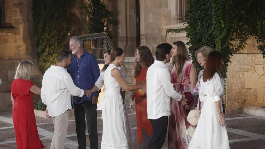 Qué comieron los invitados a la recepción de los Reyes en Marivent: este fue el menú de la velada con sello mallorquín