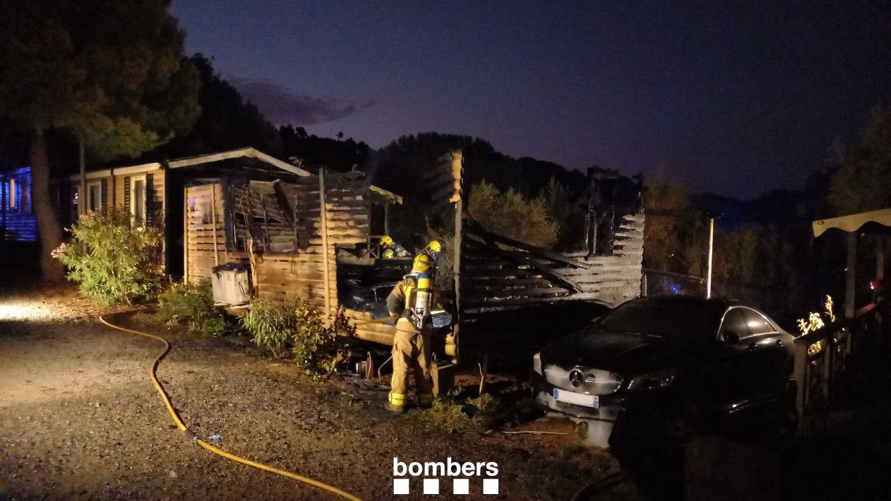 Muere una niña de ocho años en el incendio de un bungalow en un cámping de Montblanc