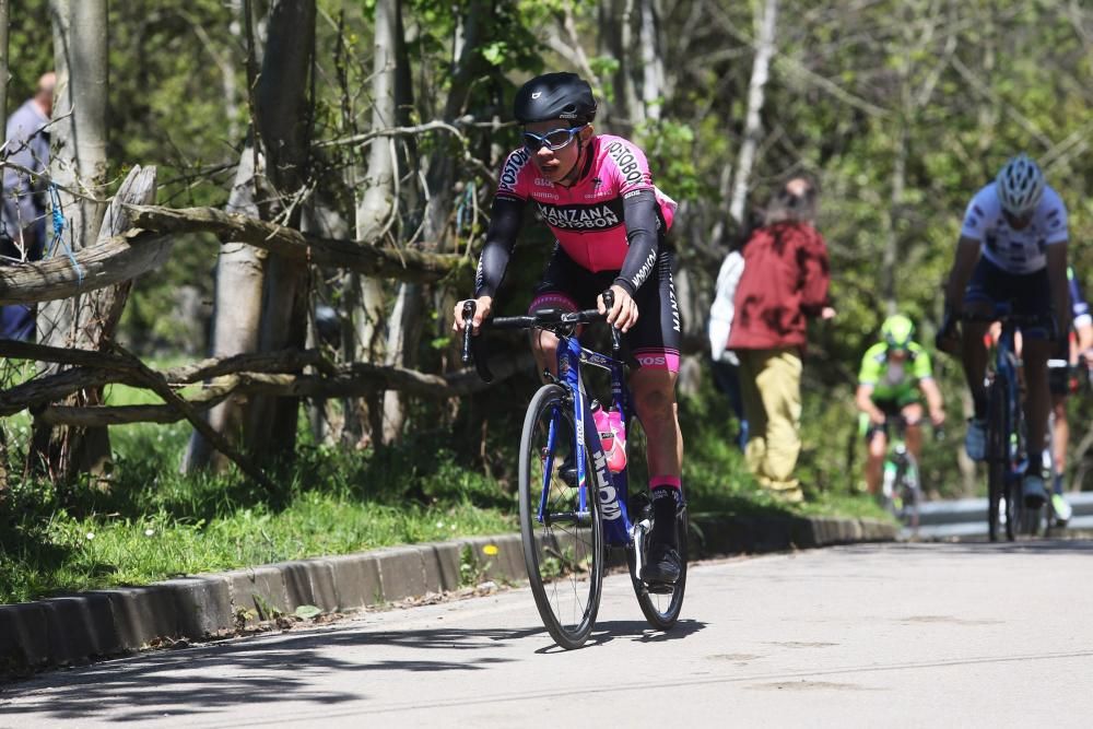 Segunda etapa de la Vuelta a Asturias