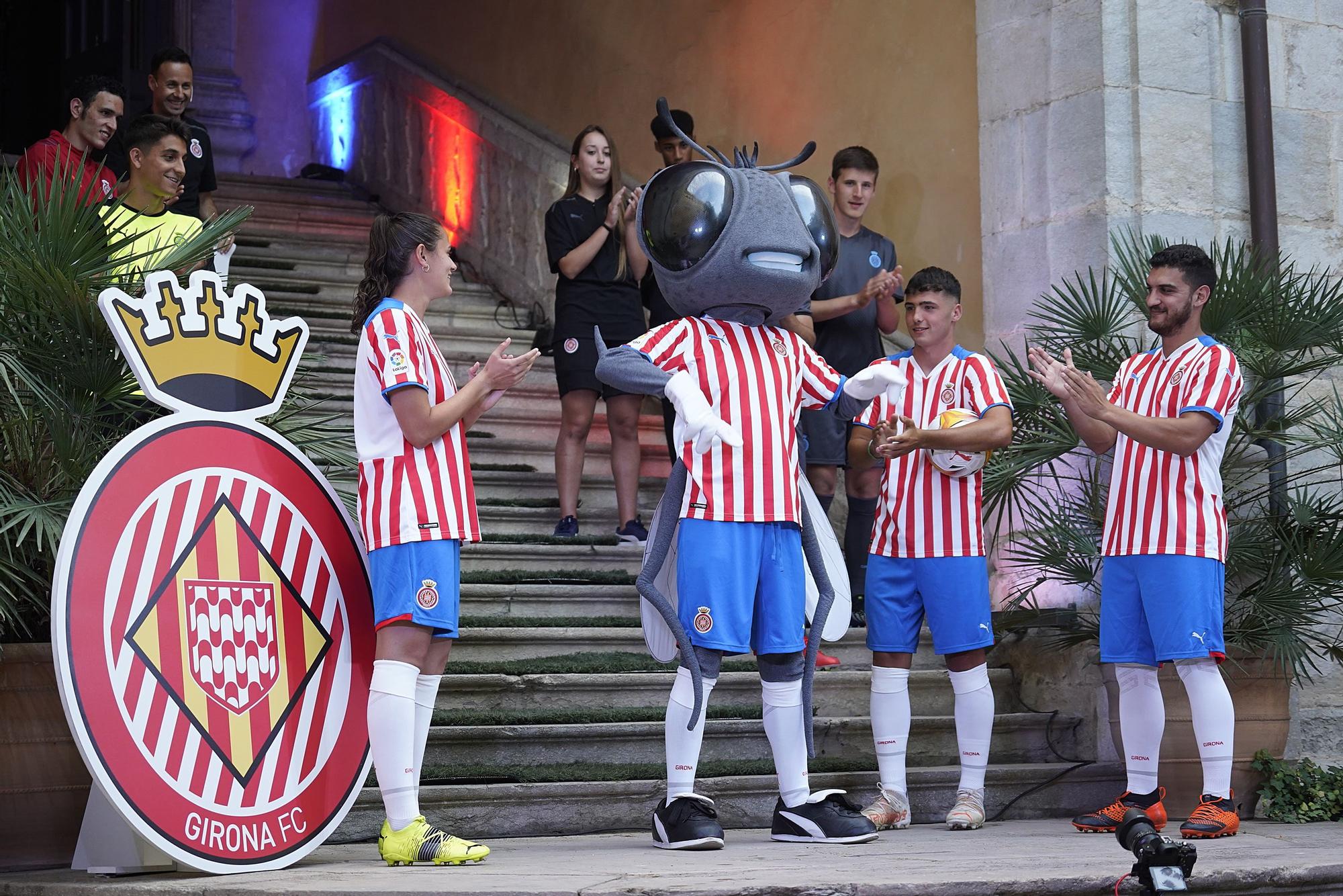 El Girona presenta les equipacions per la temporada 2021-22