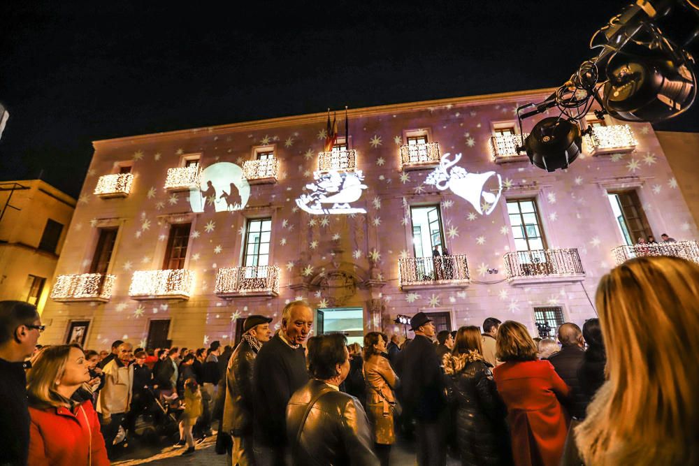 Blanca y luminosa Navidad en Orihuela