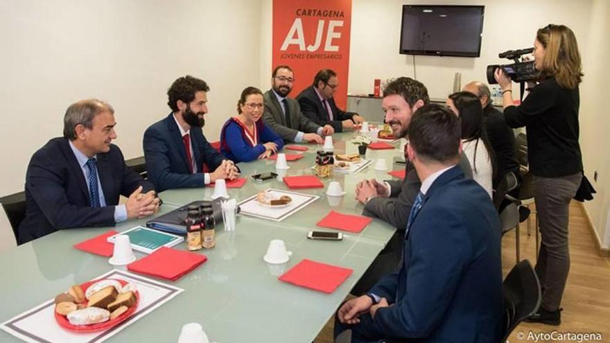 Castejón, en un desayuno con empresarios