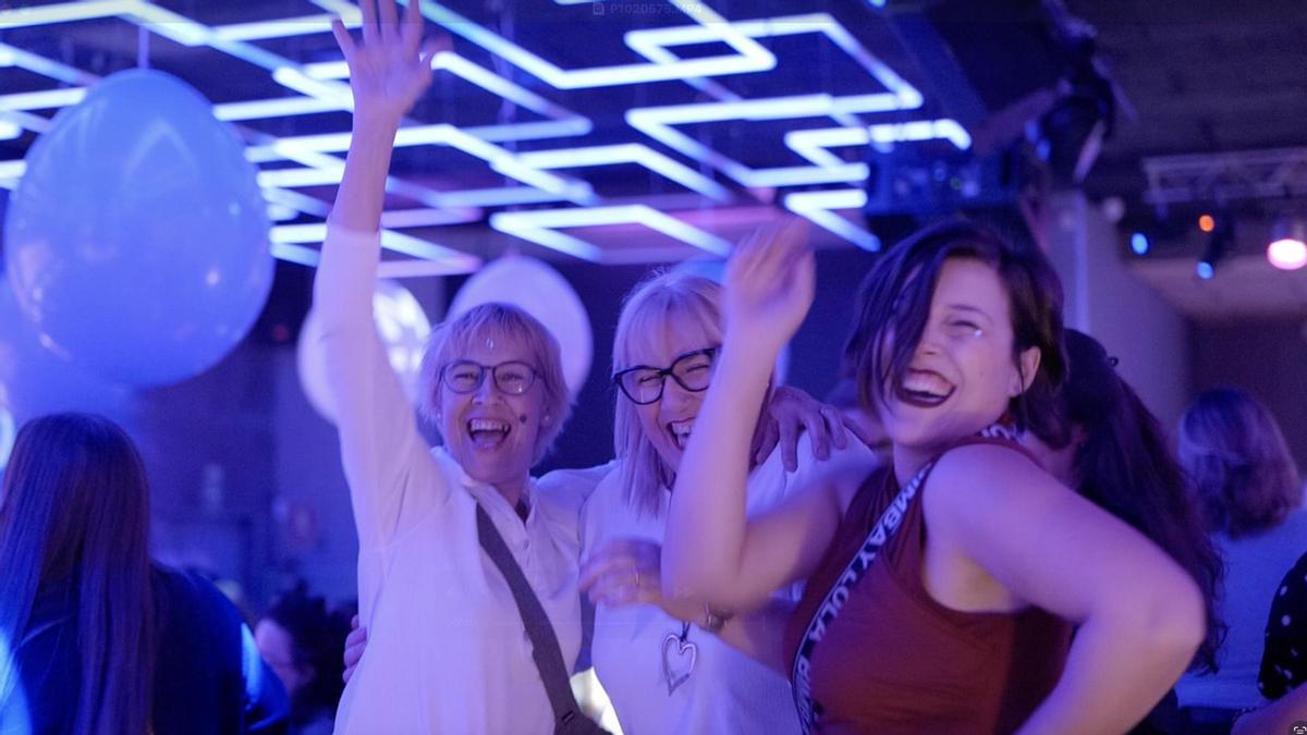 Asistentes a la primera edición de Mamá Baila.