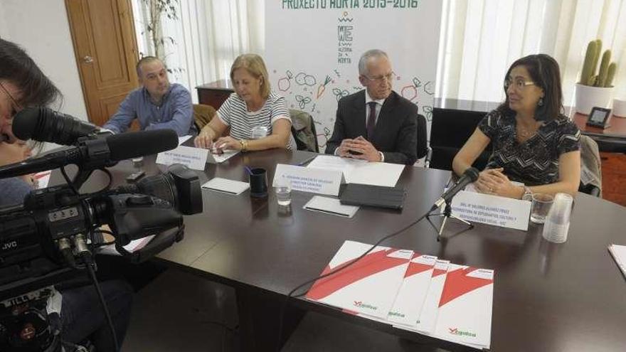 Participantes en la presentación del proyecto, ayer, en A Coruña.