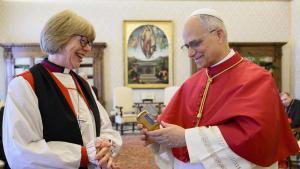 Lleó XIV es reuneix amb la primera dona cap de l’Església anglicana: "Seria un escàndol si no treballem per superar les nostres diferències"