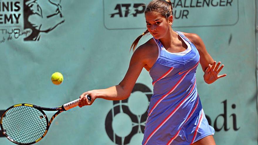 Inés Costa, de la Rafa Nadal Tennis Academy, durante un partido. | | LP/DLP