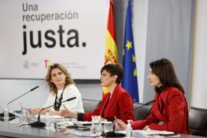 El Gobierno prorroga cuatro meses la bajada de impuestos de la electricidad