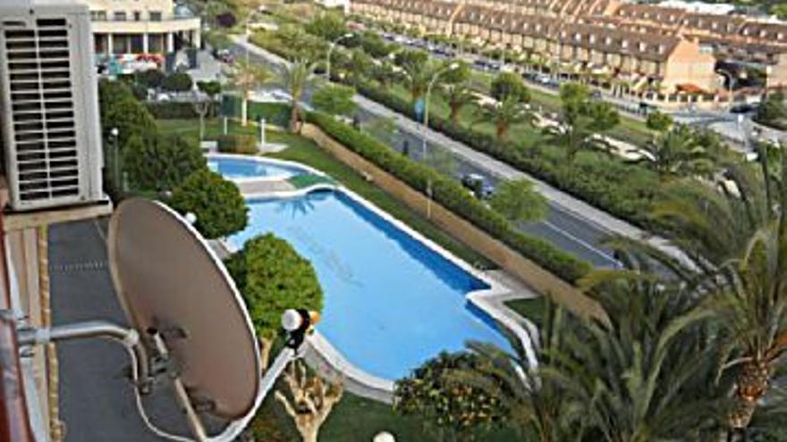 1.200 € Alquiler de piso en Cabo de las Huertas (Alicante) 75 m2, 3 habitaciones, 1 baño, 16 €/m2, 5 Planta...