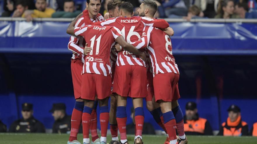 Un Atlético de tiralíneas se clasifica con trabajo ante el Real Oviedo (0-2)