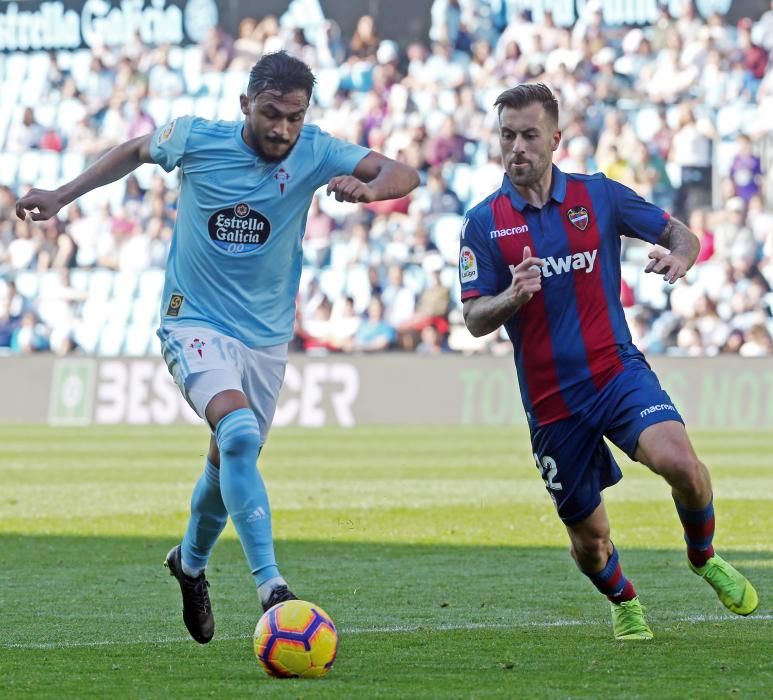 El Celta - Levante, en imágenes. // M.G. Brea | R. Grobas | EFE