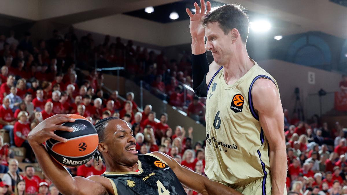 Jan Vesely, un profesional como la copa de un pino