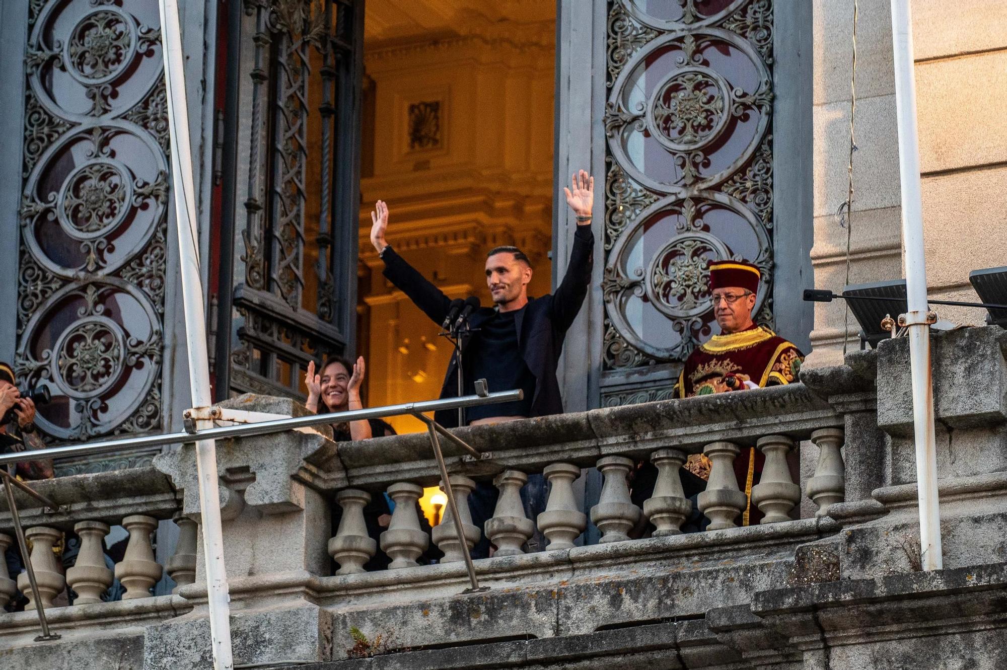 Lucas Pérez enamora con su pregón de las Fiestas de María Pita 2024