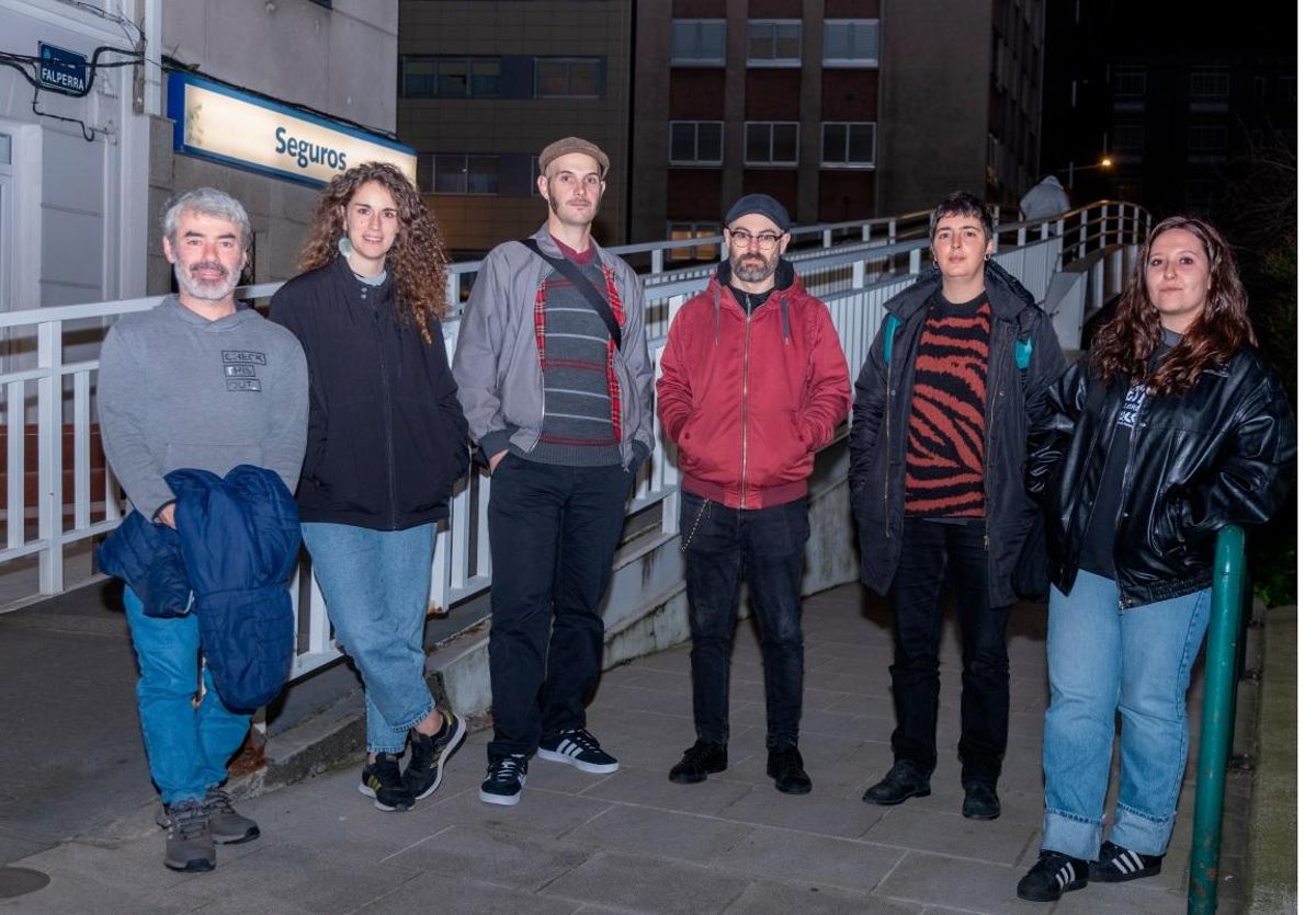 Miembros del Sindicato de Barrio Falperra/Os Mallos.