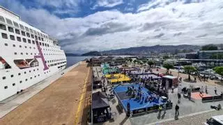 Los 'trasatlánticos' del baloncesto se citan en el puerto de Vigo: torneo de 3x3 y cruceros llenan la zona de A Laxe