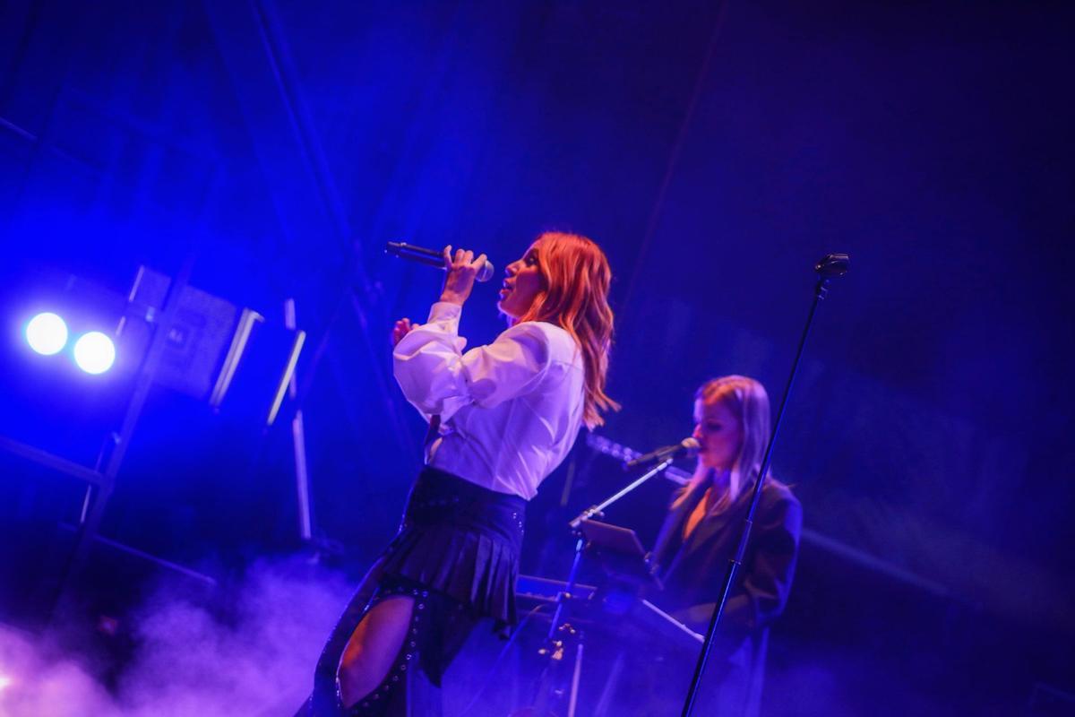 GALERÍA | Las imágenes más especiales del concierto de Leire Martínez en la Plaza Mayor de Zamora