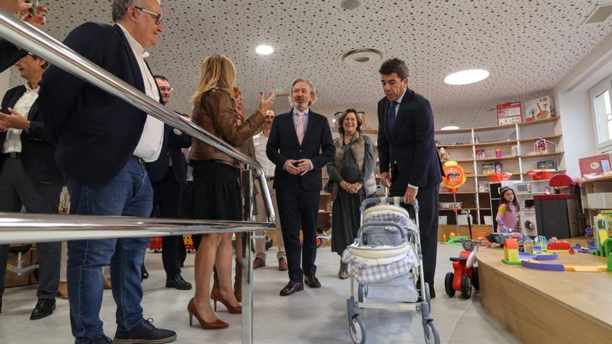 Mazón plantea una alianza con las empresas jugueteras para potenciar el sector