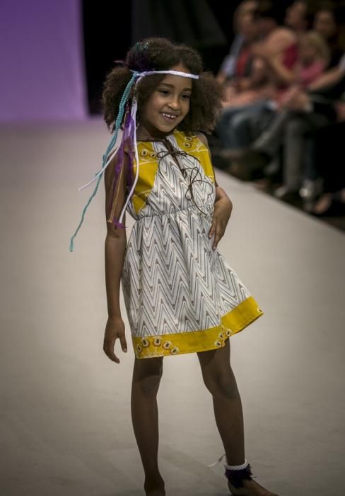 01/04/2017  MODA DISEÑO  desfile infantil y  en el stand de CMC  diseño personalizado de calzado