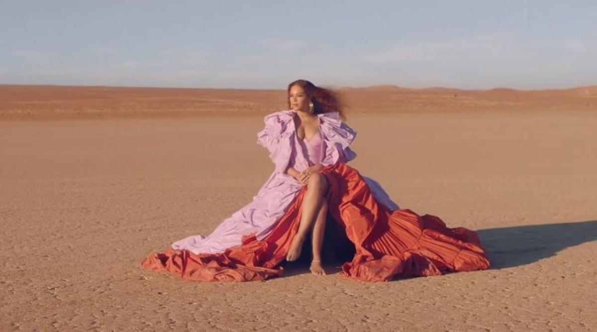 El vestido bicolor de Valentino