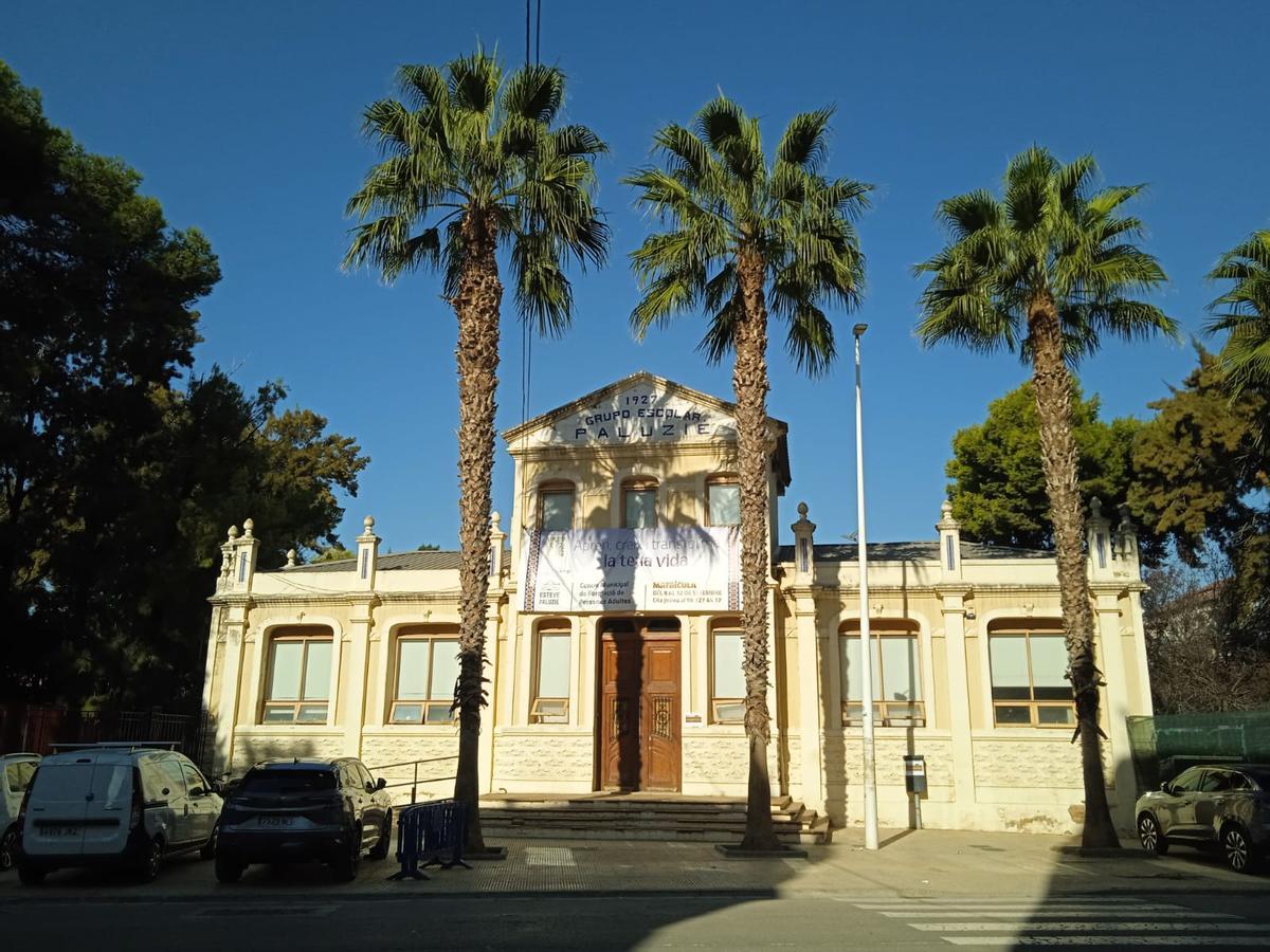 Puerta principal de la EPA de Catarroja.