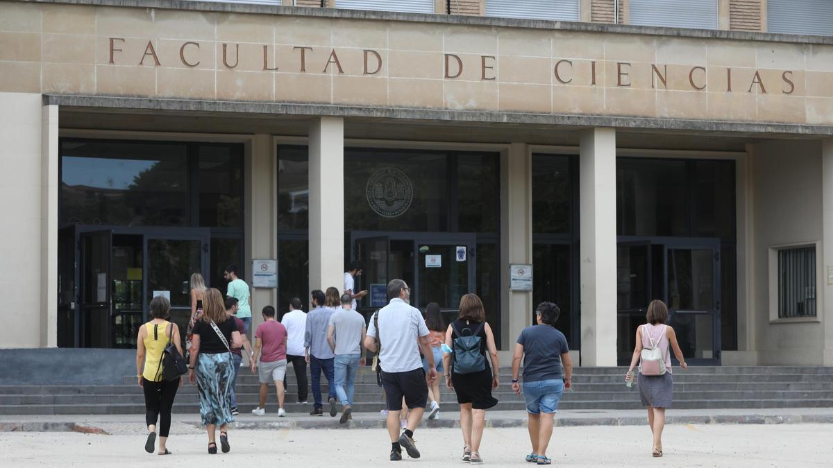 Facultad de ciencias de la Universidad de Zaragoza.