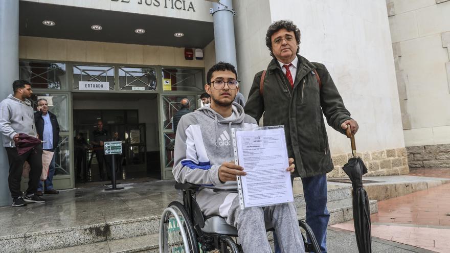 El Instituto de Medicina Legal evalúa las lesiones del joven en silla de ruedas por un siniestro laboral