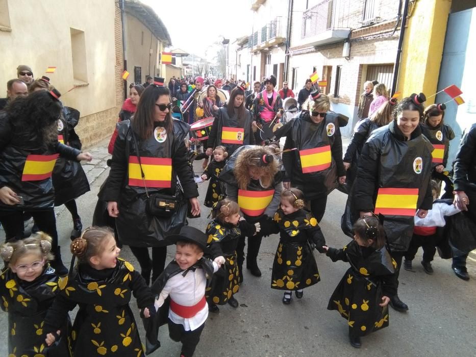 Carnaval en Toro: Desfile de chupetines