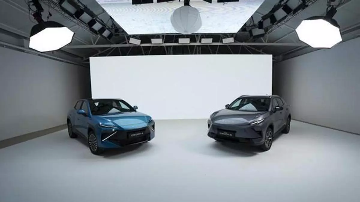 Omoda refuerza su gama con el nuevo Omoda 4 y la renovación del Omoda 5