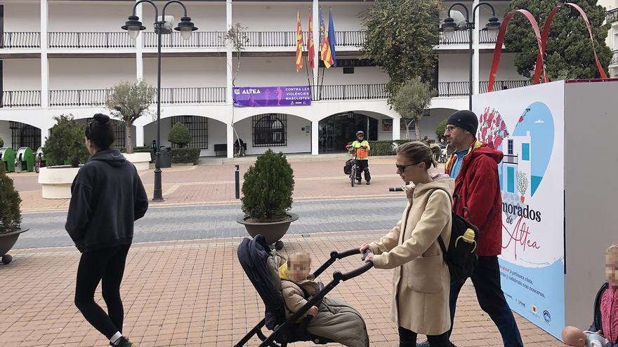 El PP denuncia &quot;enchufismo&quot; y &quot;adjudicaciones a dedo&quot; en el Ayuntamiento de Altea