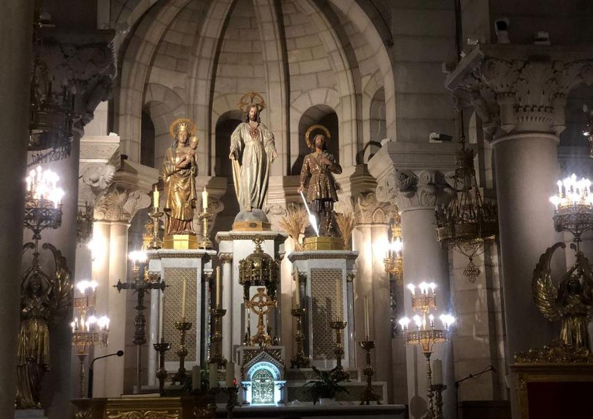 Altar Mayor de la Cripta de la Almudena.