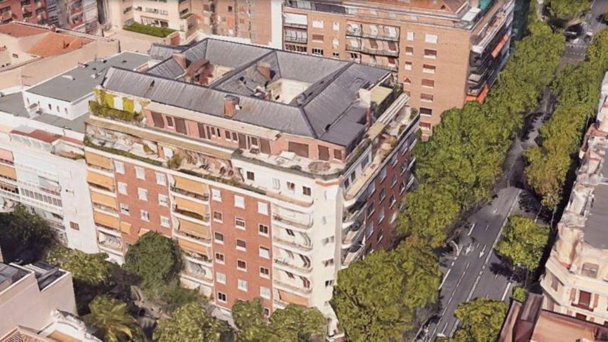 Vista del edificio donde se ubica el ático, en el paseo del General Martínez Campos.