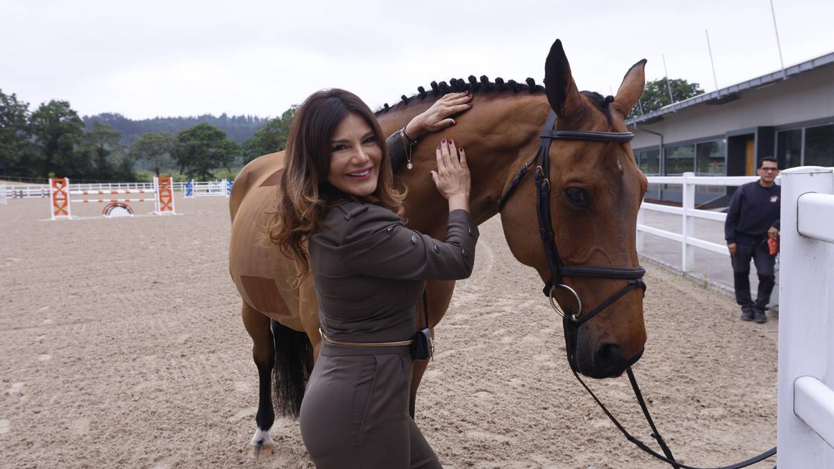 EN IMÁGENES: Ivonne Reyes, una amazona de lujo entre caballos en Sariego