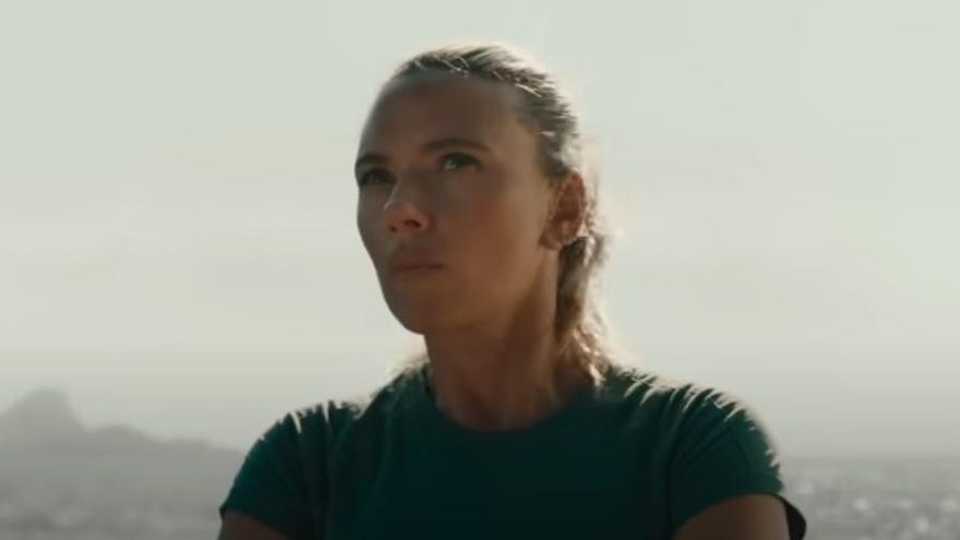 &#039;Jurassic World&#039; renace con Scarlett Johansson y lidera los estrenos del cine de la semana